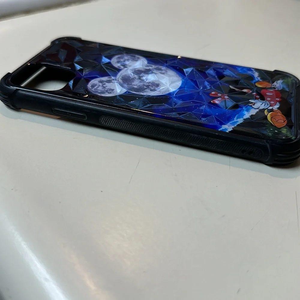 Mickey & Minnie Mouse iPhone 11 pro max Case